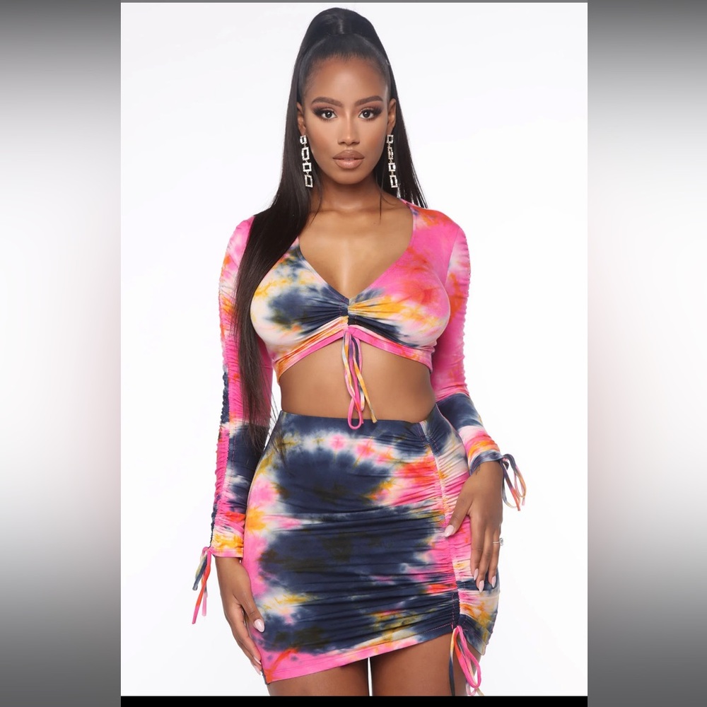 Fashion nova skirt set